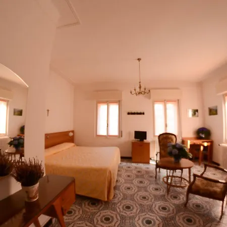 Ξενοδοχείο National