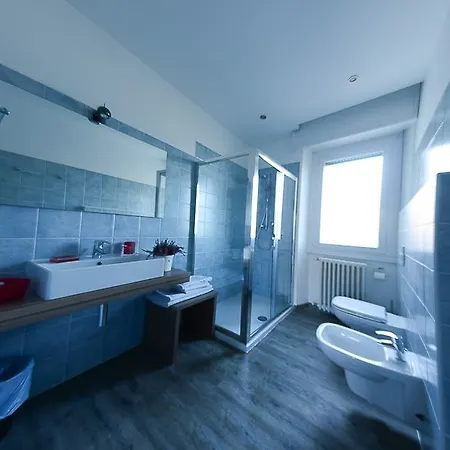 Hotel National 2*